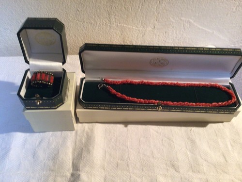 Collana anello corallo - e,